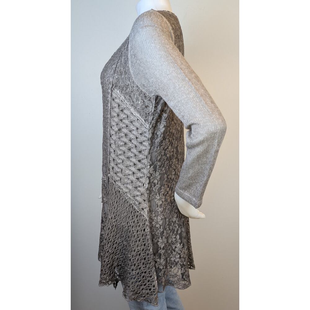 The Pyramid Collection Tunic Top Large Gray Lace Patchwork Boho Ruffled Flowy - Picture 6 of 12